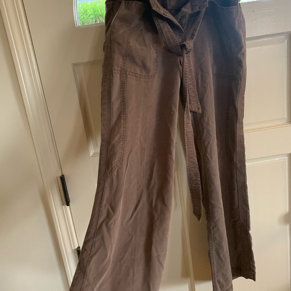 Anthropology soft flowy Pants- size 8 - Picture 4 of 5